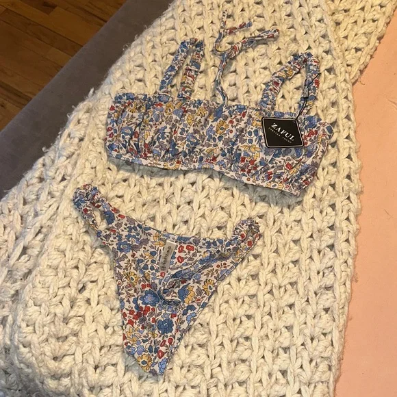 Zaful Multicolor Floral Bikini Set - Blue, Yellow, Red & Cream - Picture 1 of 7